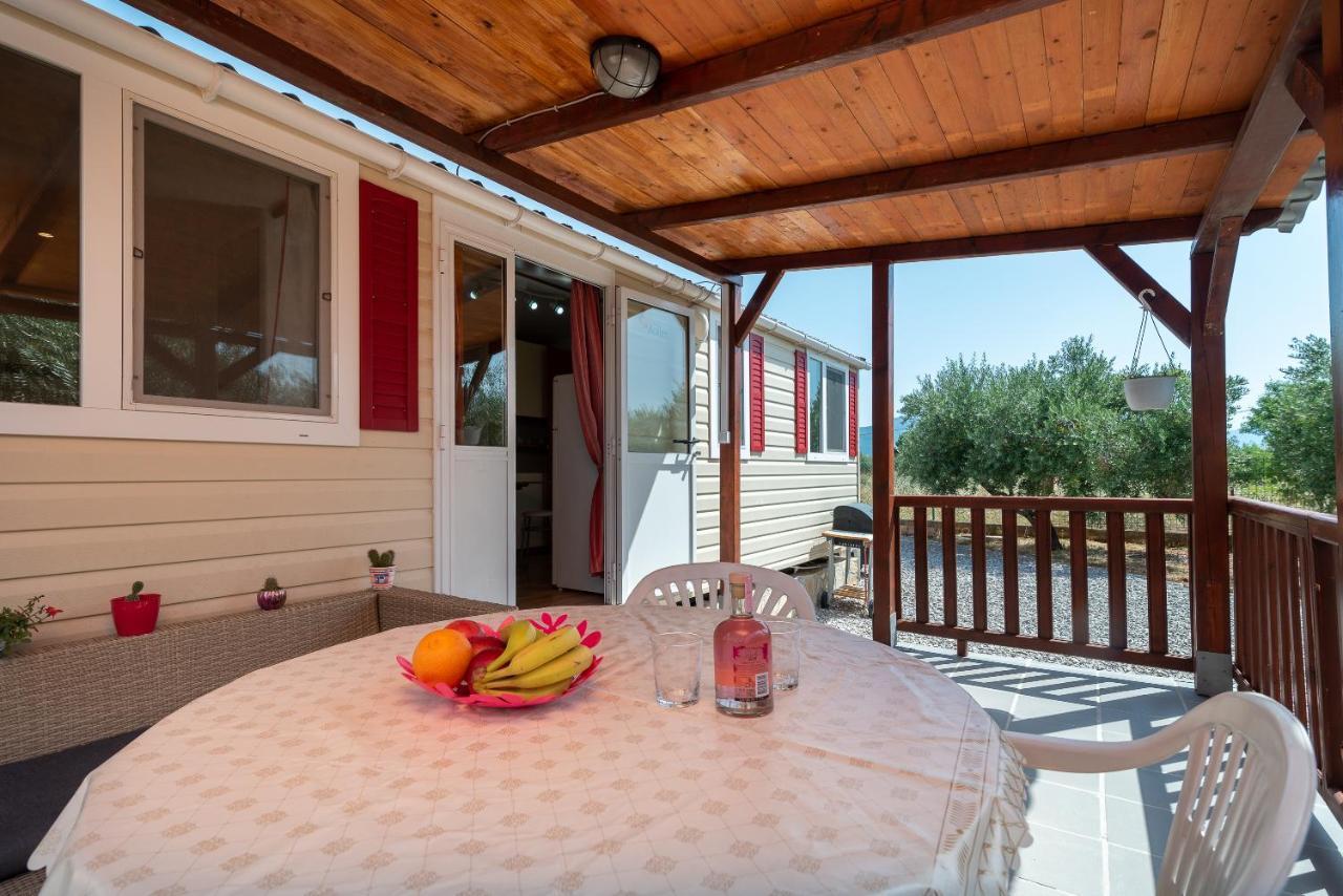 'Olive Grove' Camping House-Near The Beach Divulje Dış mekan fotoğraf