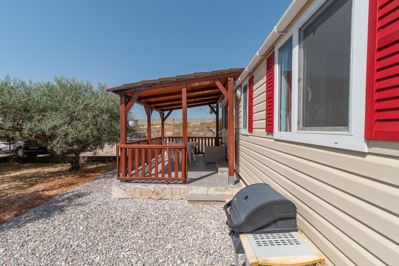 'Olive Grove' Camping House-Near The Beach Divulje Dış mekan fotoğraf